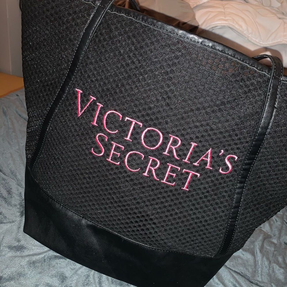 VICTORIA SECRET MESH TOTE BAG